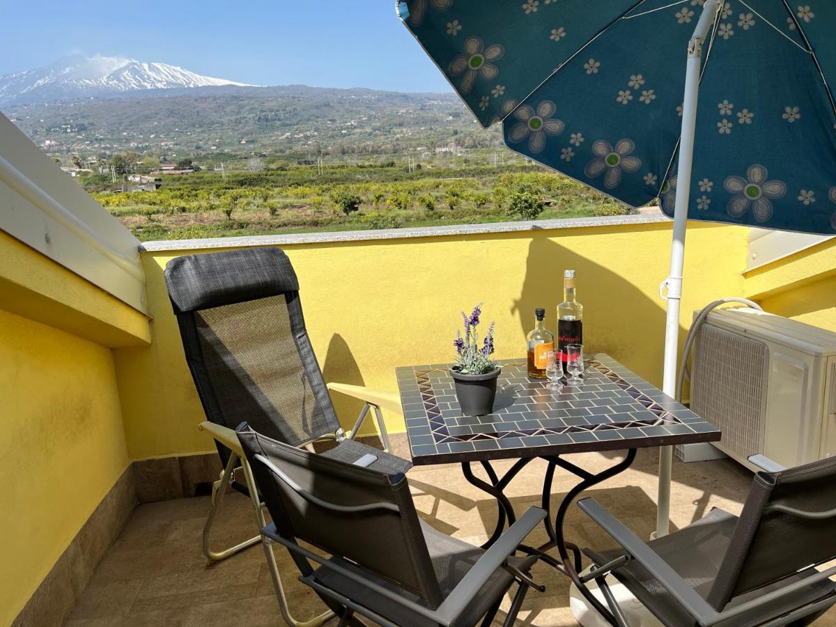 Apartamento Yellow House Fiumefreddo di Sicilia Exterior foto